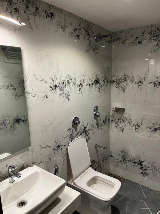 Hotel Classio Andheri - Near Dn Nagar Metro Station Mumbai Dış mekan fotoğraf